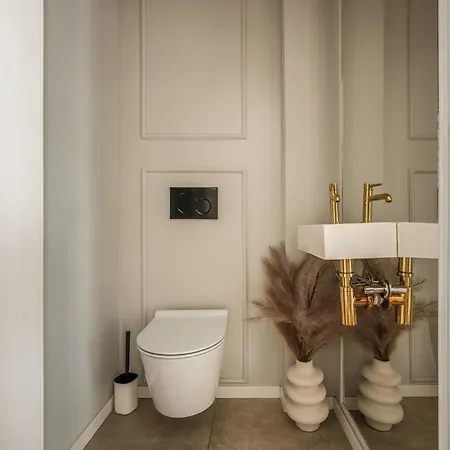 Iconic Sunset Penthouse 115 Sqm By Fragola Collection * 크라쿠프